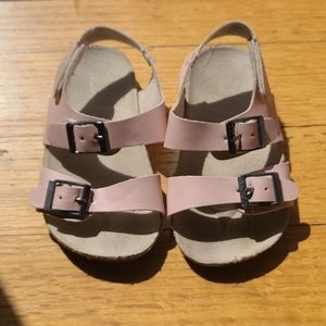 Old Navy infant girls size 12-18 months sandals